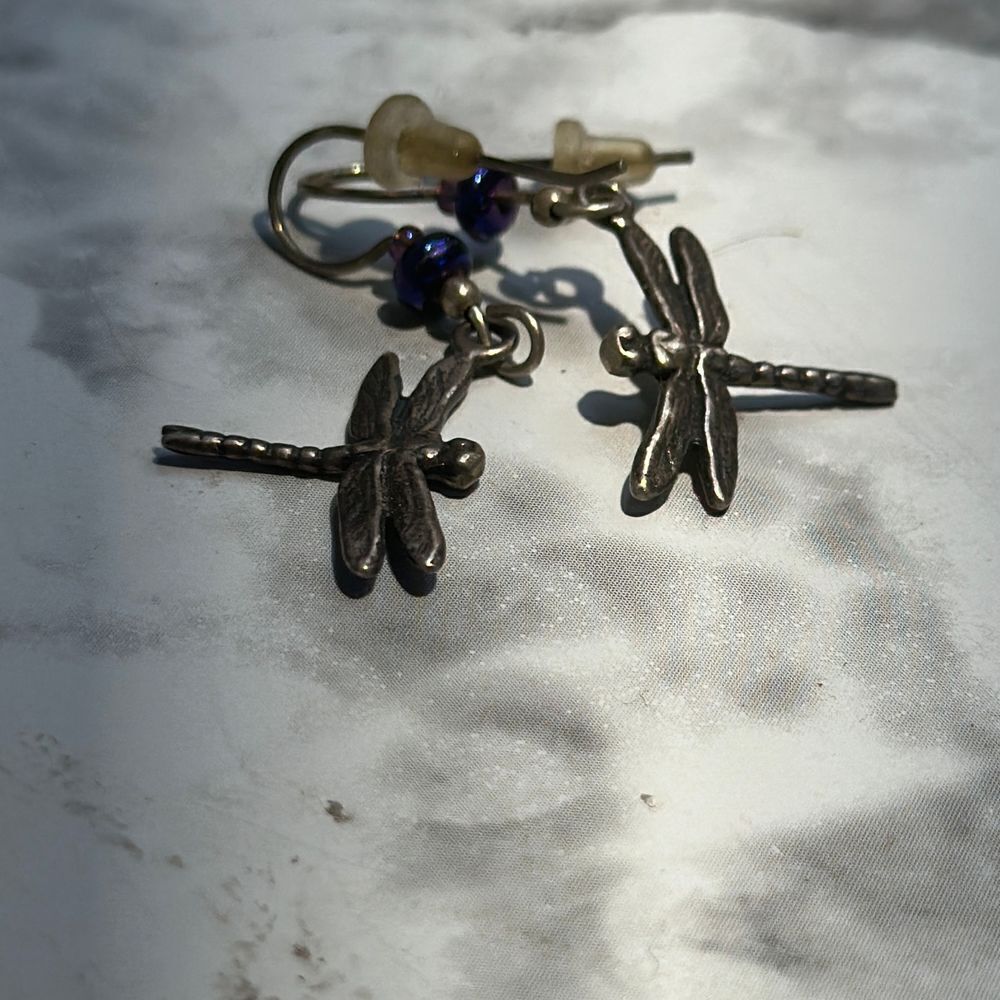 delicate dragonfly drip earrings, Silver stamped, with blue / purple bead accent - Picture 10 of 10